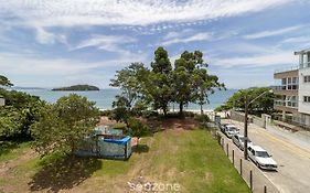 Apto frente mar com vista para a ilha CCA201